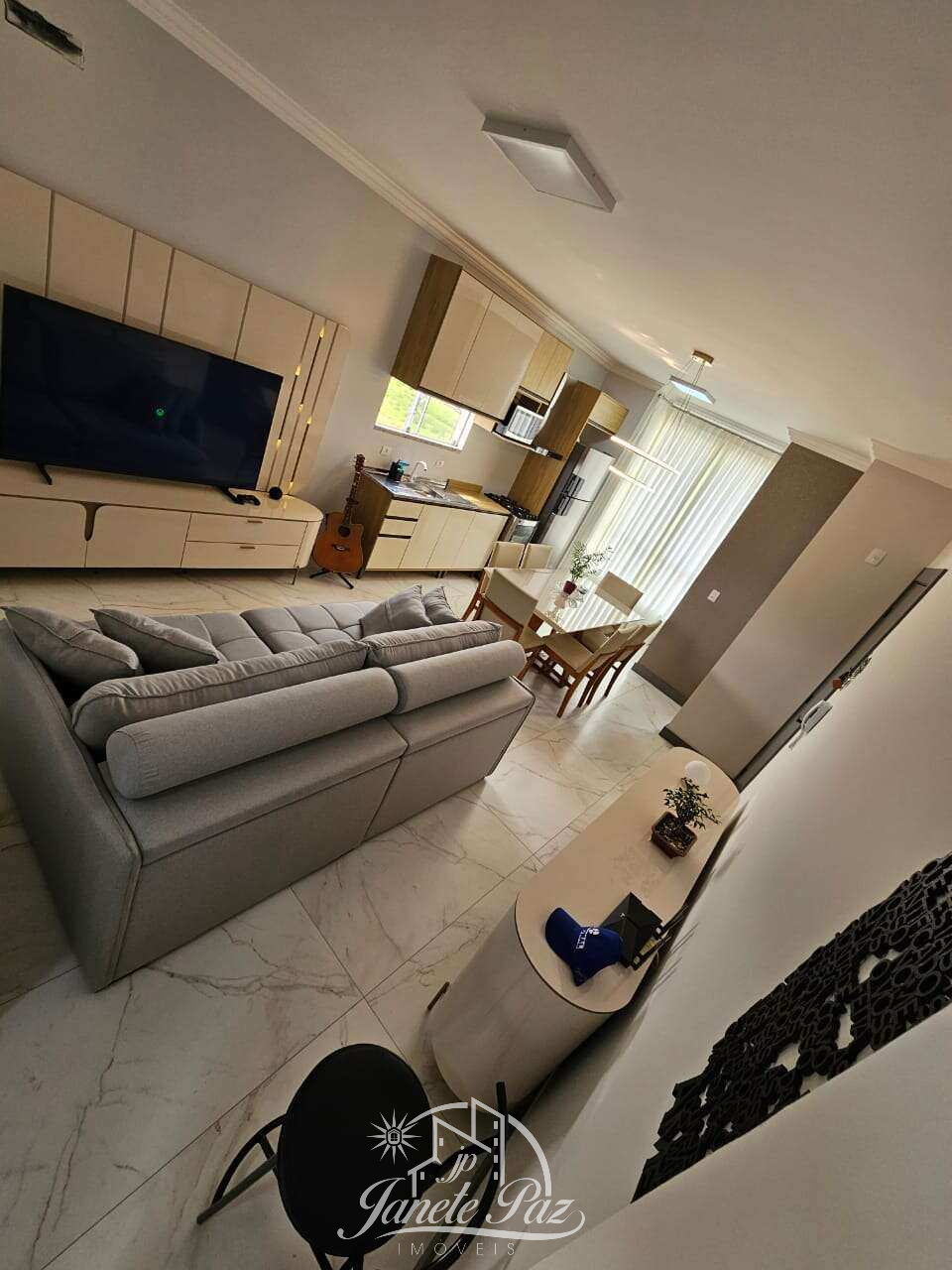 Apartamento à venda com 2 quartos - ,