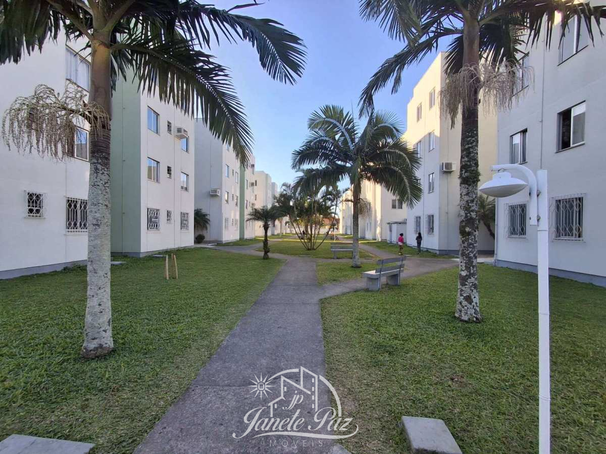 Apartamento à venda com 3 quartos, 54m² - ,