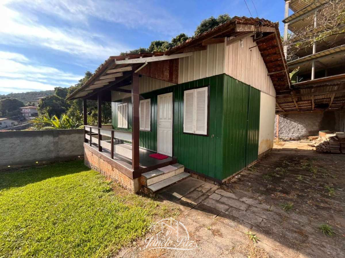 Casa à venda com 2 quartos, 400m² - ,