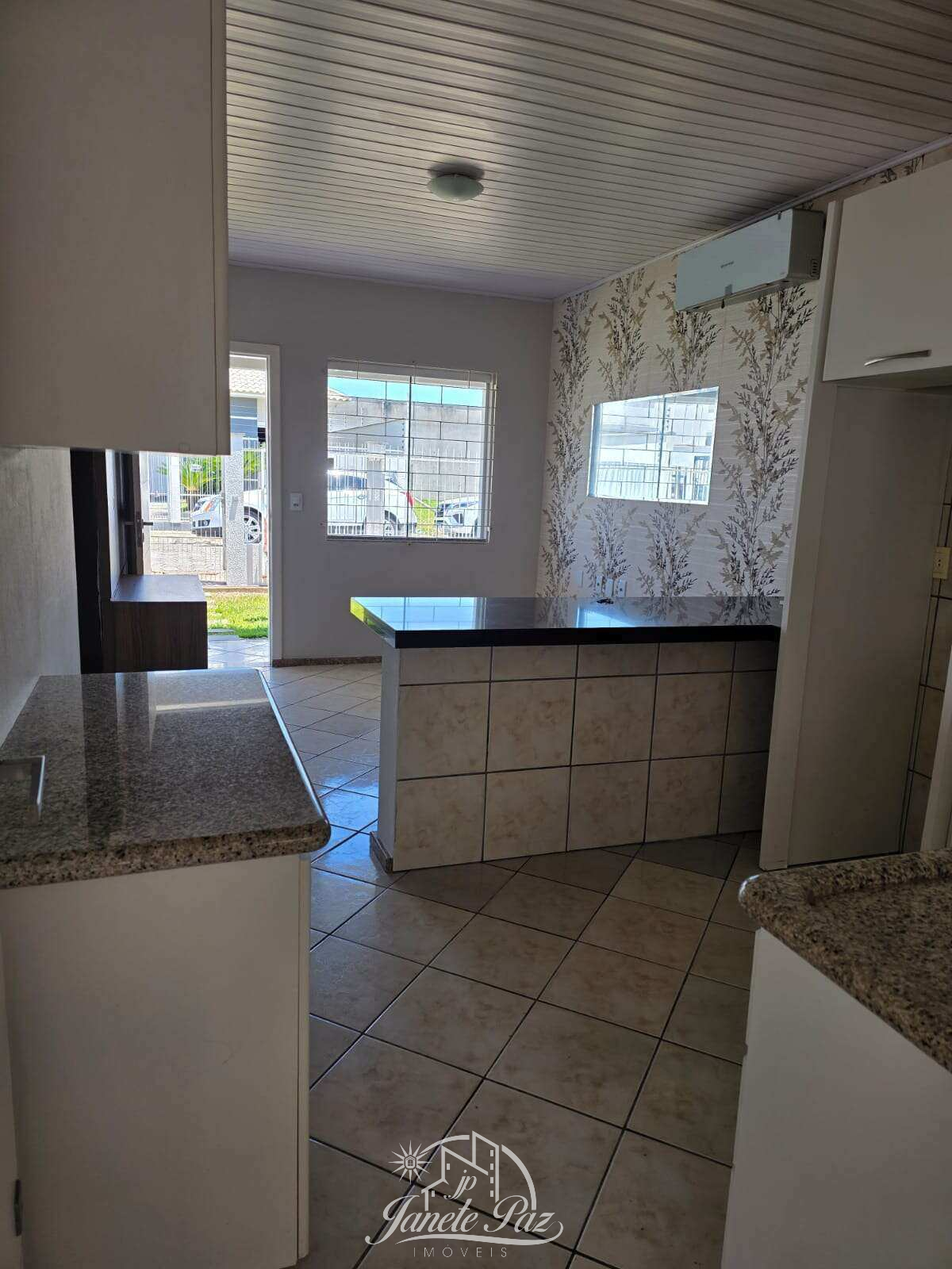  - Casa à venda, com 2 quartos, 310mm²