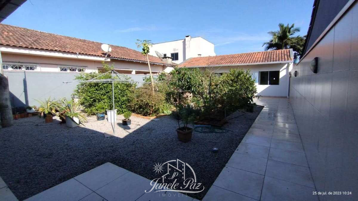 Casa à venda com 2 quartos - ,