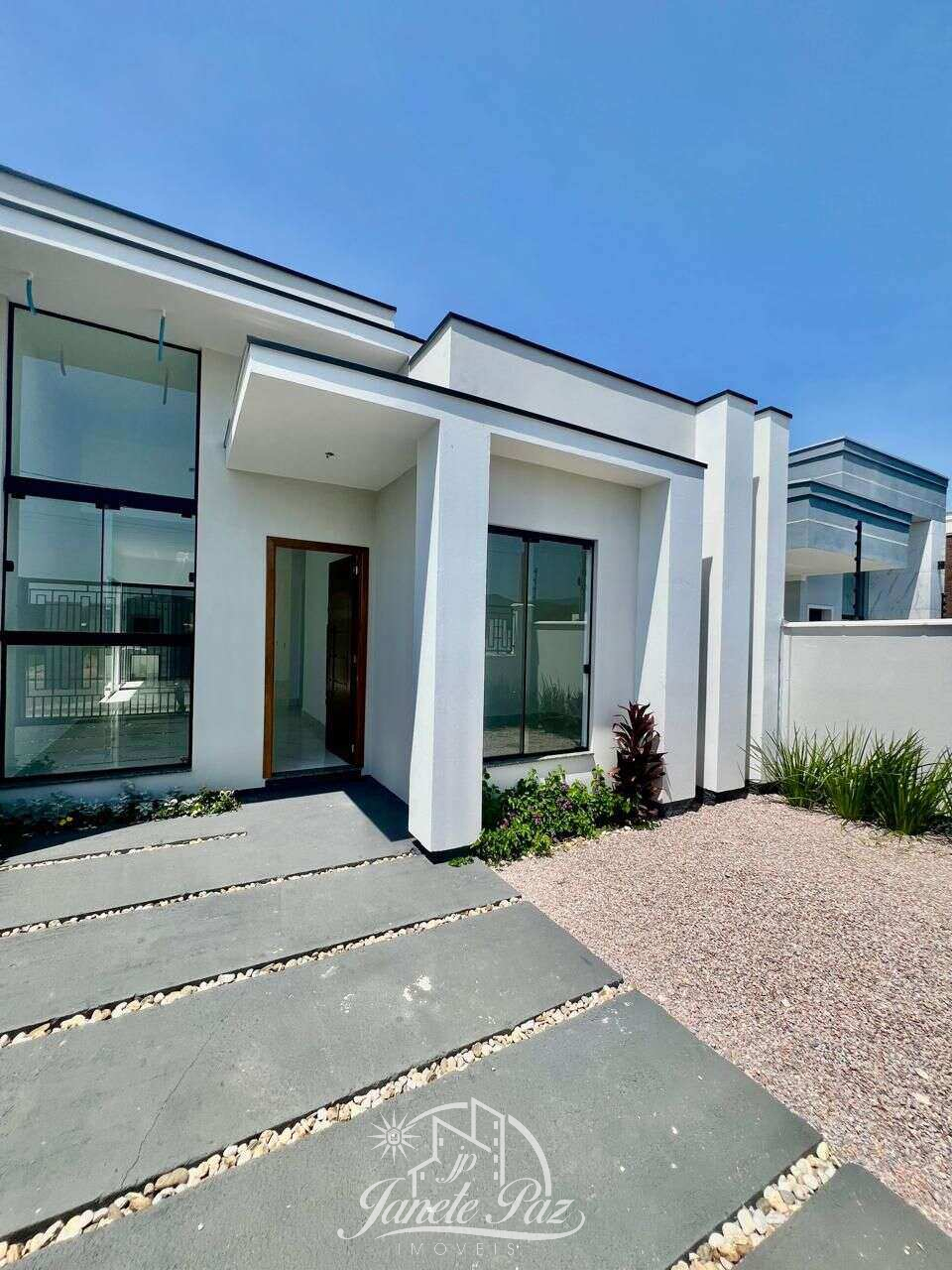 Casa à venda com 2 quartos, 67 mm² - ,