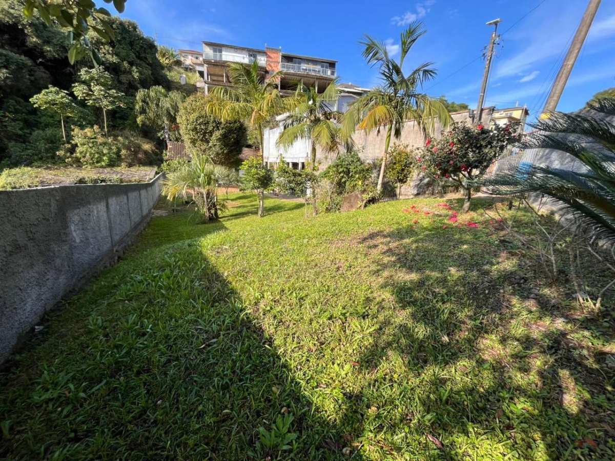  - Casa à venda, com 2 quartos, 400m²m²