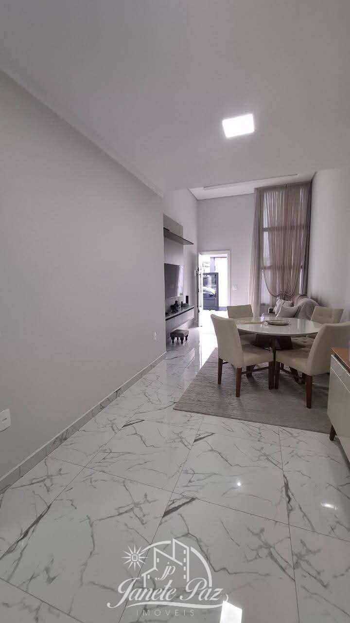 Casa à venda com 2 quartos, 79m²m² - ,