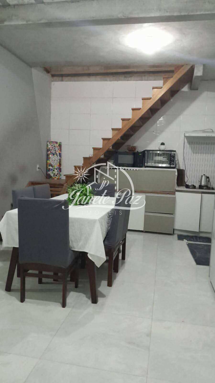 Casa à venda com 4 quartos, 120m²m² - ,