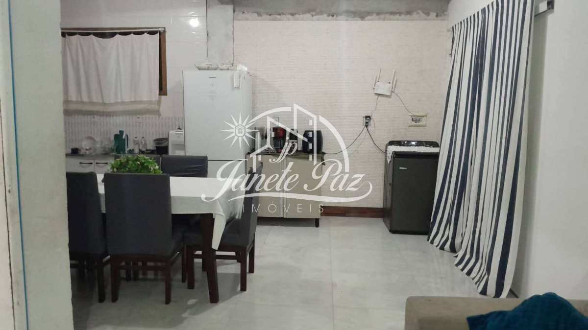 Casa à venda com 4 quartos, 120m²m² - ,