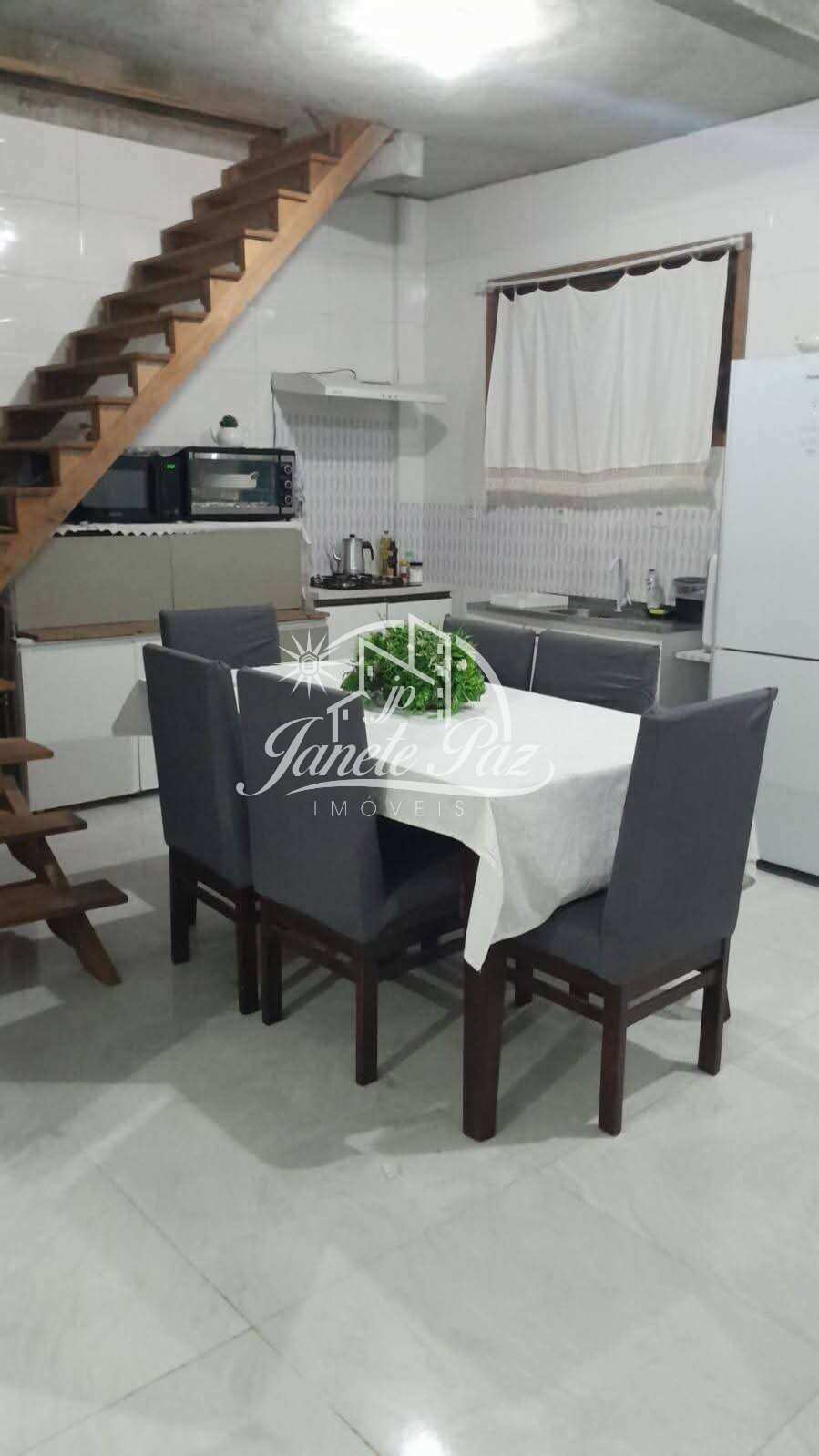  - Casa à venda, com 4 quartos, 120m²m²