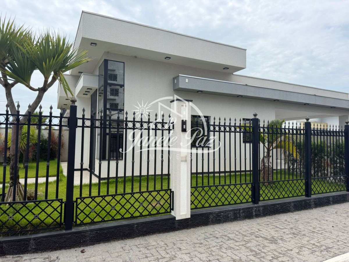 Casa à venda com 3 quartos, 107m² - ,