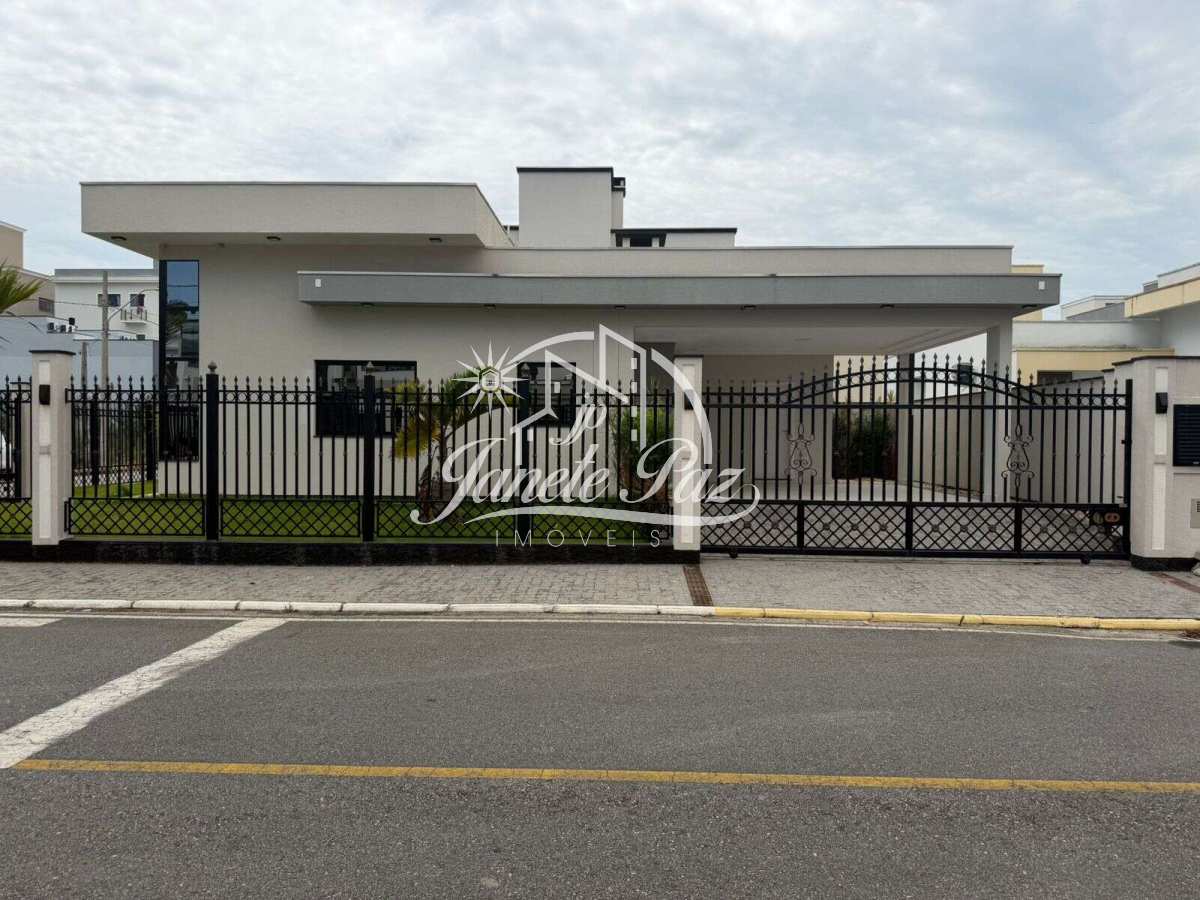 Casa à venda com 3 quartos, 107m² - ,