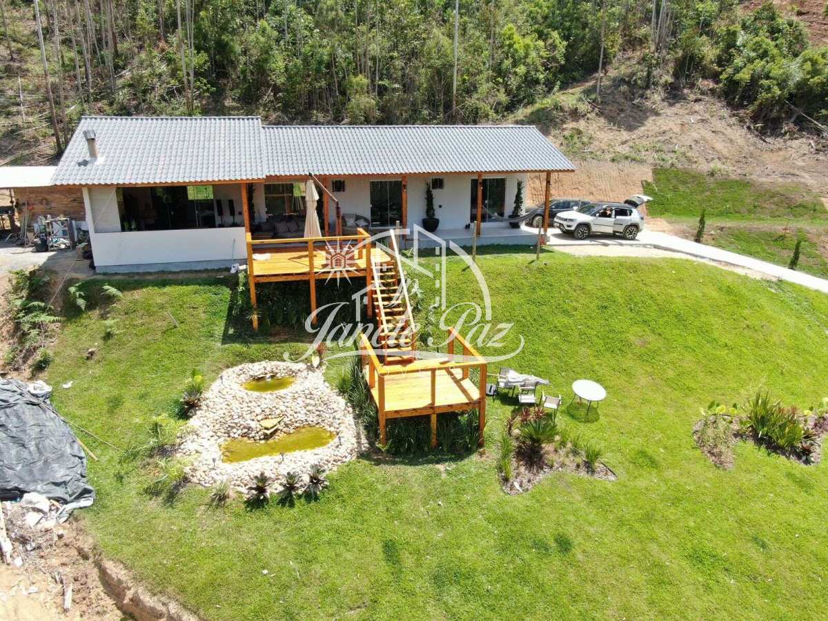 Chácara à venda com 3 quartos - ,