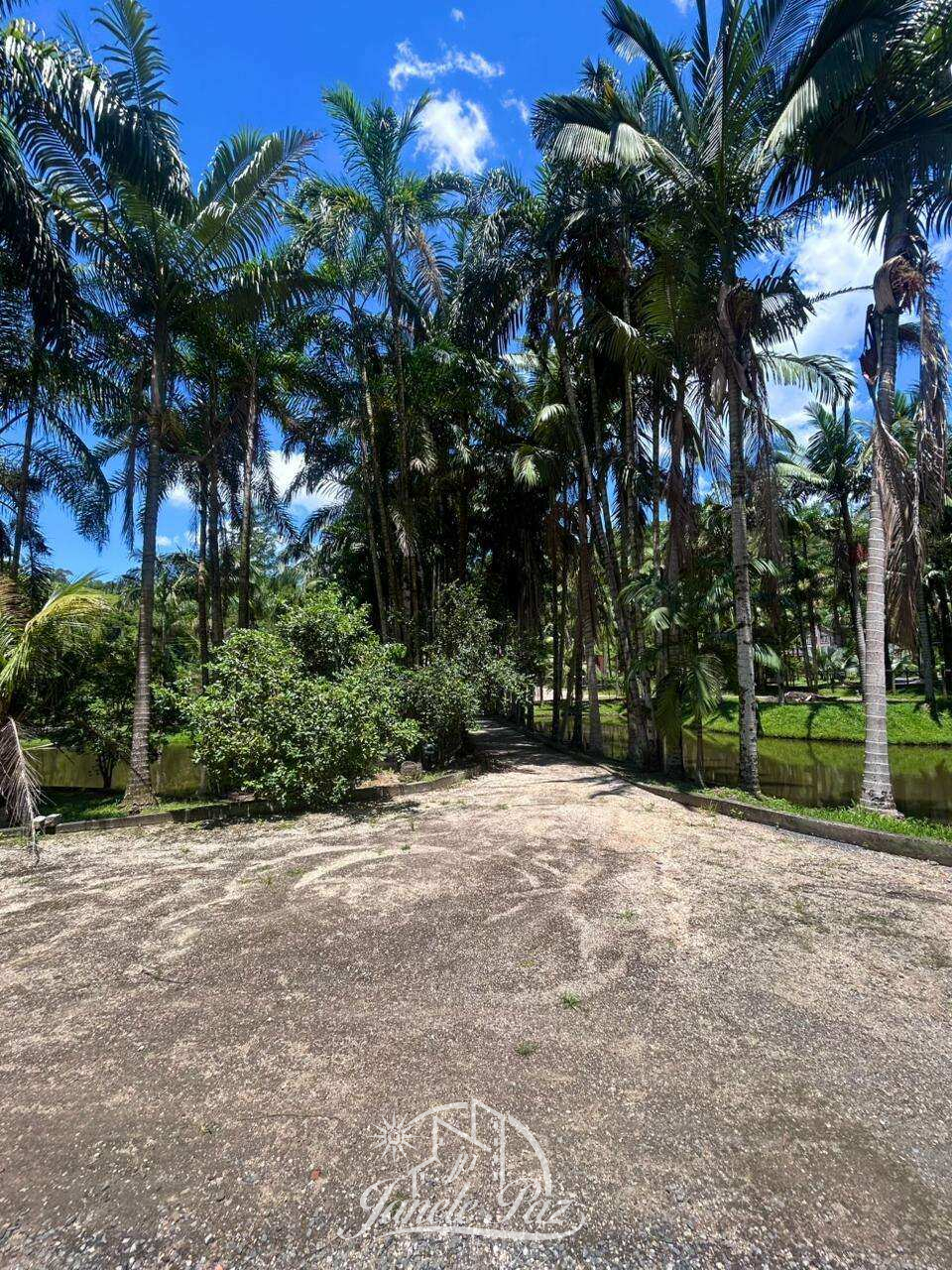 Sítio à venda com 2 quartos, 140 mm² - ,