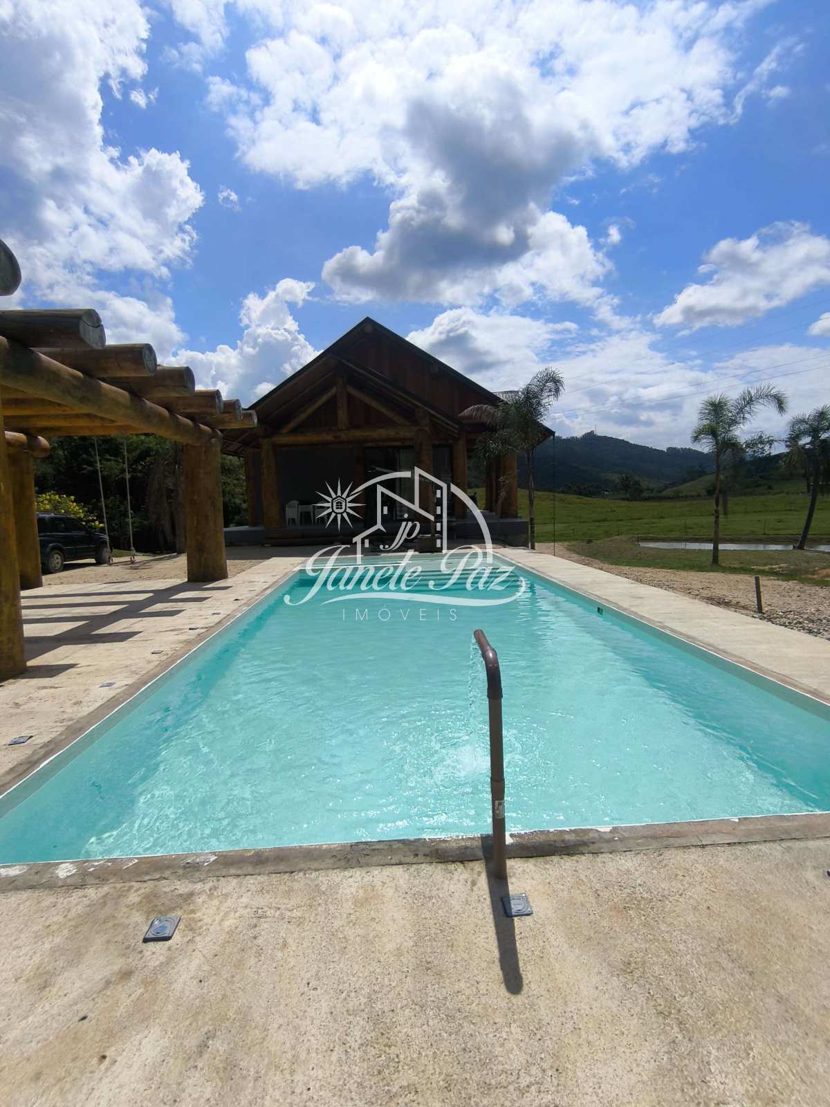 Sítio à venda com 5 quartos, 500m² - ,