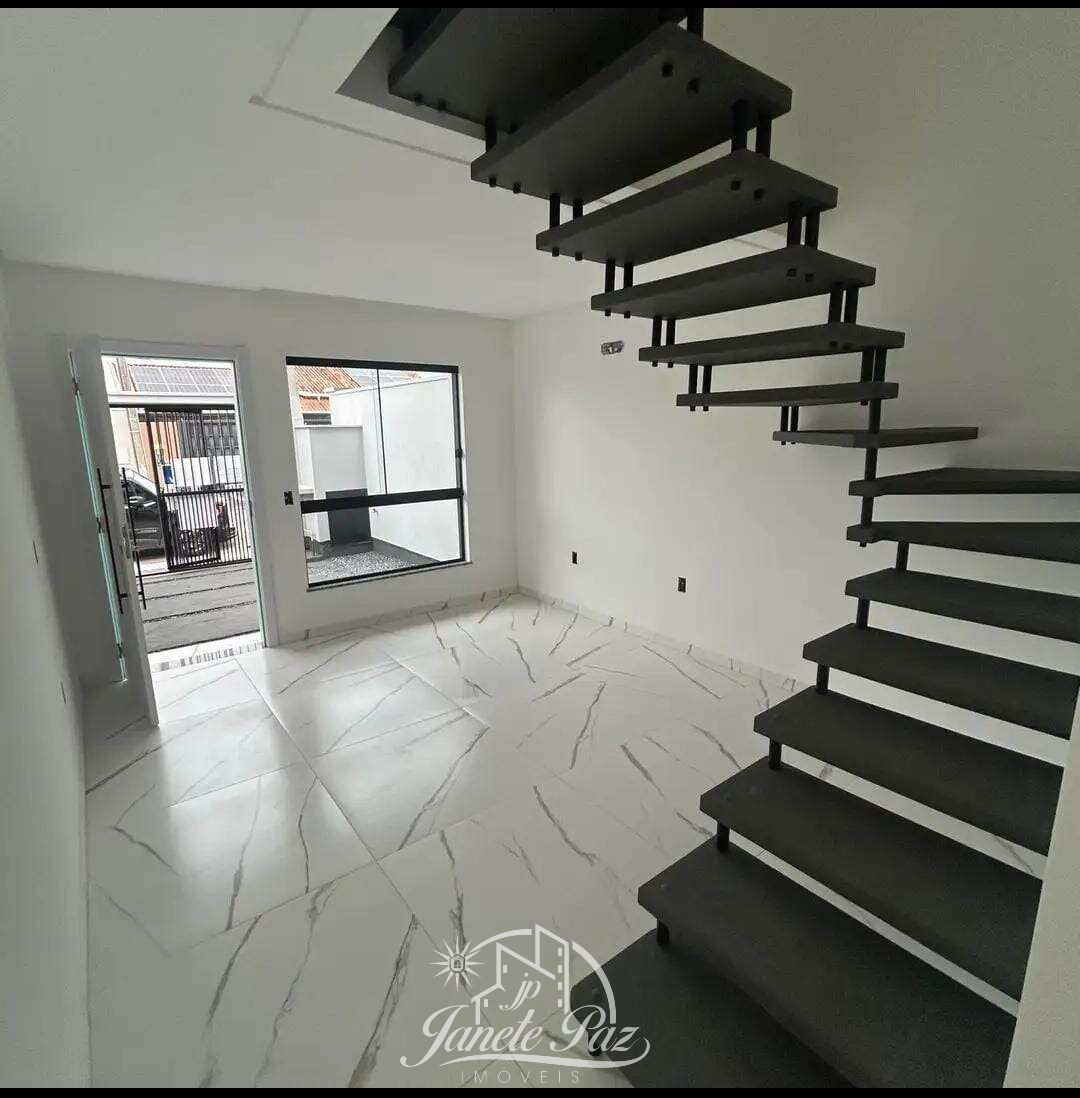  - Sobrado à venda, com 2 quartos